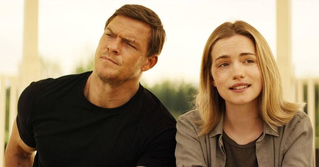 La serie de acción protagonizada por Alan Ritchson, Reacher, ha caído fuera del Top 10 de Prime Video.