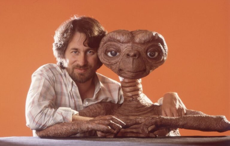 Steven Spielberg aclara la controversia sobre E.T.: ¿slimy o dry?