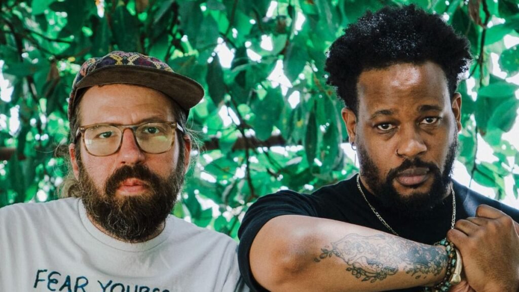 Open Mike Eagle y Kenny Segal lanzan el álbum Doomed