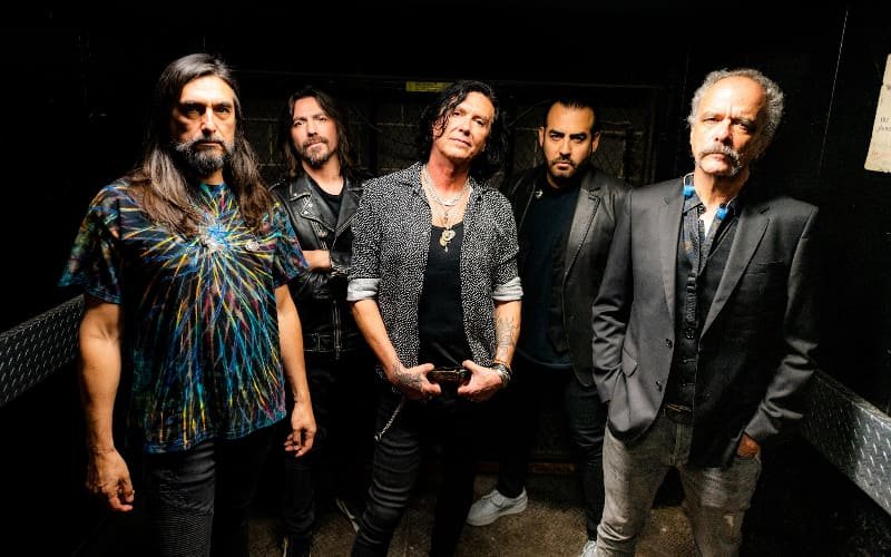 Caifanes — headliner del Tecate Comuna 2026 en Foro Cholula, Puebla