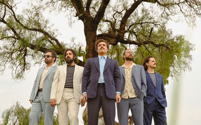 Enjambre — rock mexicano en el Tecate Comuna 2026 en Puebla